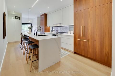 Photo 6 at 227 Howland Avenue, Annex, Toronto