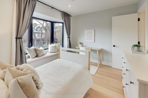 Photo 14 at 227 Howland Avenue, Annex, Toronto