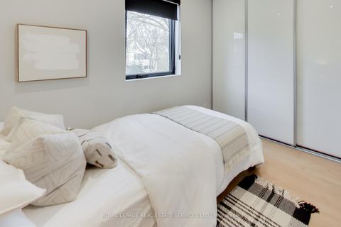 Photo 19 at 227 Howland Avenue, Annex, Toronto