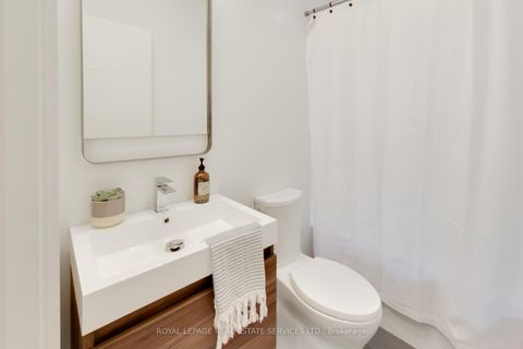 Photo 20 at 227 Howland Avenue, Annex, Toronto