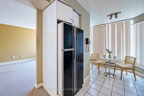 Photo 14 at 2407 - 1 Palace Pier Court, Mimico, Toronto