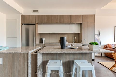 Photo 10 at 126 St David Street, Regent Park, Toronto