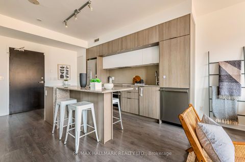 Photo 11 at 126 St David Street, Regent Park, Toronto