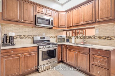 Photo 9 at 41 Springhurst Avenue, South Parkdale, Toronto