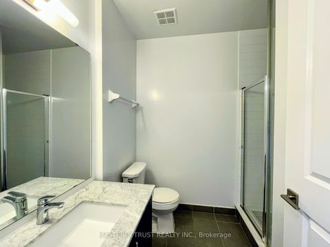 Photo 13 at 917 - 23 Glebe Road W, Eglinton, Toronto