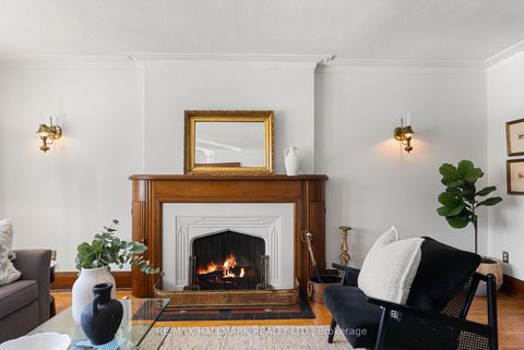 Photo 7 at 814 Duplex Avenue, Lawrence Park South, Toronto