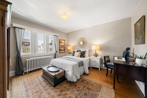 Photo 24 at 814 Duplex Avenue, Lawrence Park South, Toronto