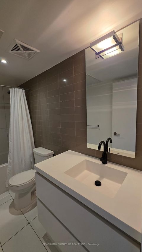 Photo 9 at 205 - 75 Queens Wharf Road, Waterfront Communities C1, Toronto