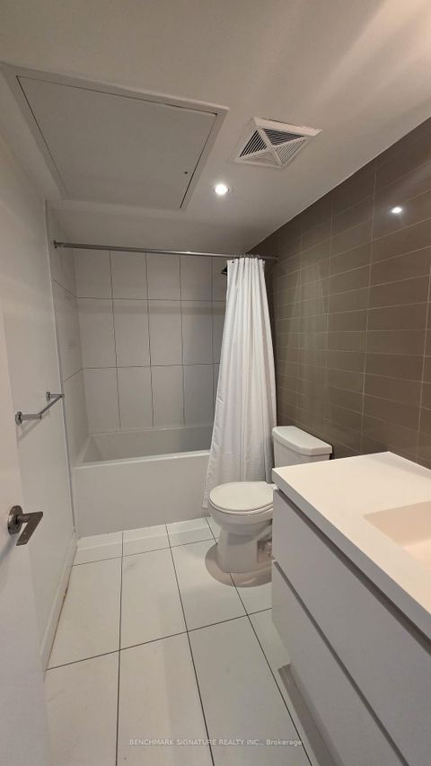 Photo 10 at 205 - 75 Queens Wharf Road, Waterfront Communities C1, Toronto