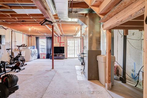 Photo 27 at 105 Hammill Heights, Mt Albert, East Gwillimbury