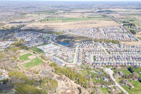 Photo 41 at 105 Hammill Heights, Mt Albert, East Gwillimbury