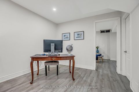 Photo 29 at 25 Kingsbridge Circle, Beverley Glen, Vaughan