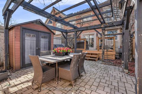 Photo 33 at 25 Kingsbridge Circle, Beverley Glen, Vaughan