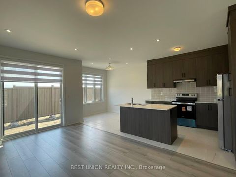 Photo 5 at 70 Tipp Drive, Rural Richmond Hill, Richmond Hill