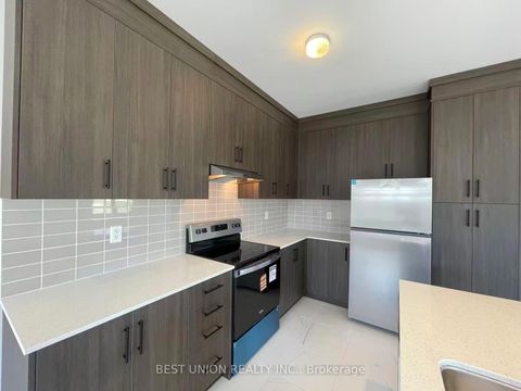 Photo 6 at 70 Tipp Drive, Rural Richmond Hill, Richmond Hill