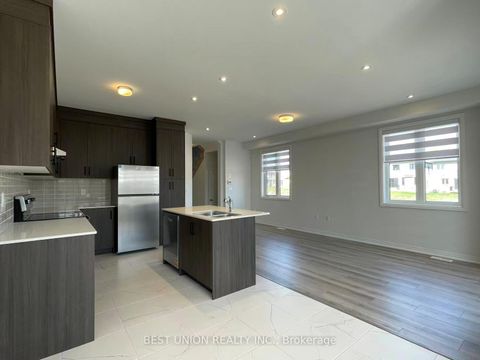 Photo 9 at 70 Tipp Drive, Rural Richmond Hill, Richmond Hill