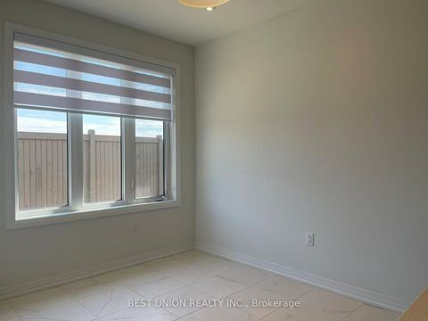 Photo 12 at 70 Tipp Drive, Rural Richmond Hill, Richmond Hill