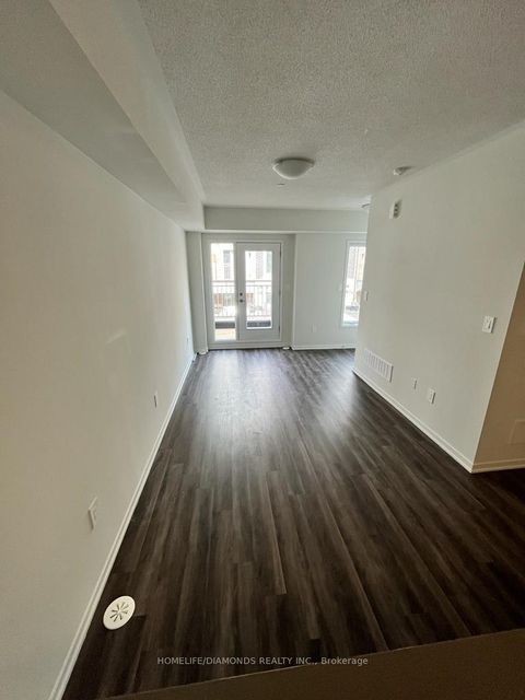 Photo 14 at 68 - 31 HONEYCRISP Crescent E, Vaughan Corporate Centre, Vaughan