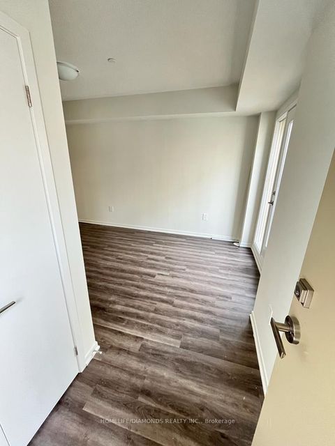 Photo 19 at 68 - 31 HONEYCRISP Crescent E, Vaughan Corporate Centre, Vaughan