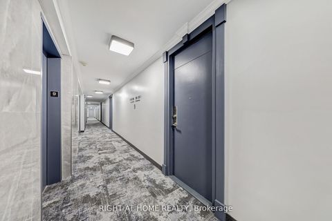 Photo 4 at 908 - 40 Homewood Avenue, South St. James Town, Toronto