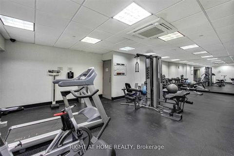 Photo 18 at 908 - 40 Homewood Avenue, South St. James Town, Toronto