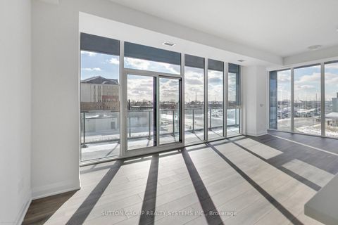 Photo 13 at 204 - 10 Gatineau Drive, Beverley Glen, Vaughan