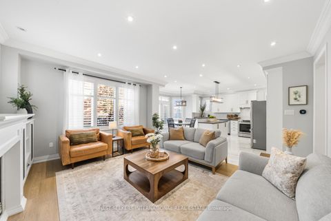 Photo 10 at 37 RAVINE EDGE Drive, Jefferson, Richmond Hill