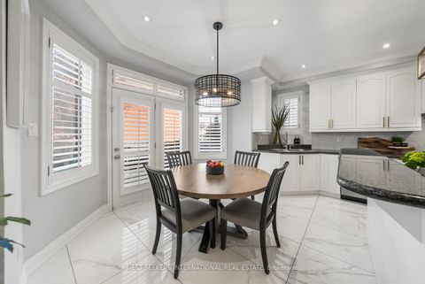 Photo 12 at 37 RAVINE EDGE Drive, Jefferson, Richmond Hill