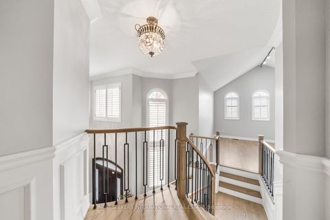 Photo 19 at 37 RAVINE EDGE Drive, Jefferson, Richmond Hill