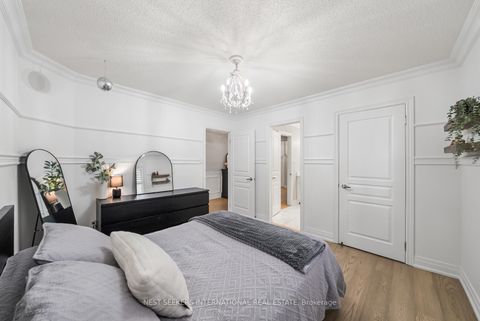 Photo 27 at 37 RAVINE EDGE Drive, Jefferson, Richmond Hill