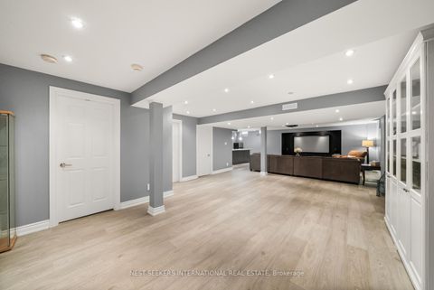 Photo 34 at 37 RAVINE EDGE Drive, Jefferson, Richmond Hill