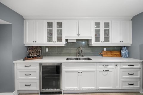 Photo 37 at 37 RAVINE EDGE Drive, Jefferson, Richmond Hill