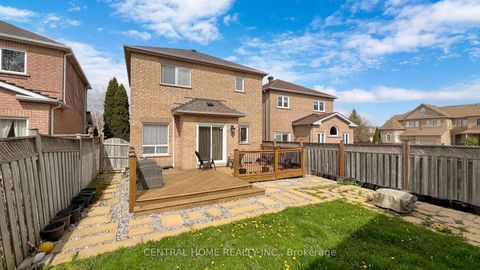 Photo 28 at 401 Cranston Park Avenue, Maple, Vaughan