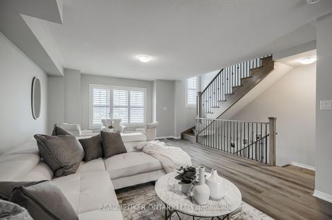 Photo 7 at 18 Jerome Way, Bowmanville, Clarington