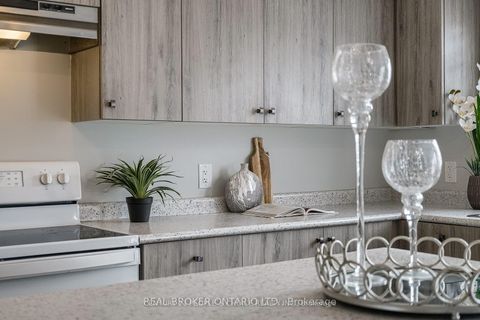Photo 12 at 18 Jerome Way, Bowmanville, Clarington