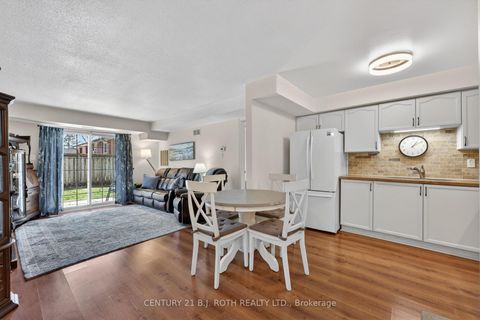 Photo 8 at 116 - 49 Jacobs Terrace, Allandale, Barrie