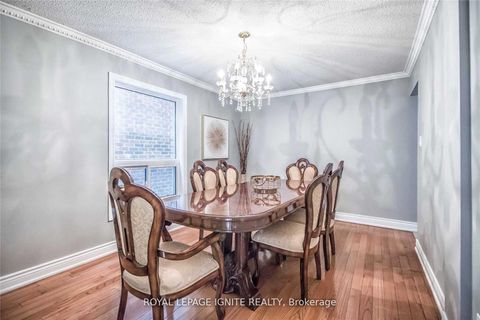 Photo 3 at 11 Carisbrooke Square, Malvern, Toronto