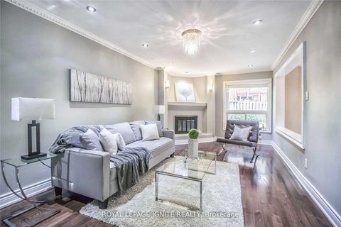 Photo 7 at 11 Carisbrooke Square, Malvern, Toronto