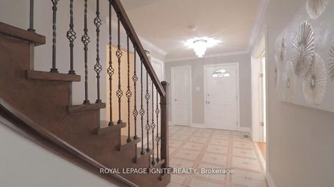 Photo 8 at 11 Carisbrooke Square, Malvern, Toronto