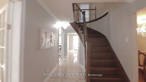 Photo 9 at 11 Carisbrooke Square, Malvern, Toronto