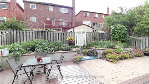 Photo 31 at 11 Carisbrooke Square, Malvern, Toronto