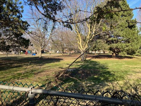 Photo 11 at 29 Rowatson Road, Guildwood, Toronto