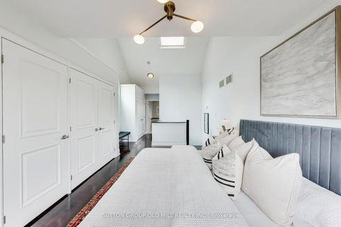 Photo 34 at 756 Annette Street, Bloor West Village, Toronto