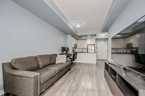 Photo 4 at 917 - 15 James Finlay Way, CFB, Toronto