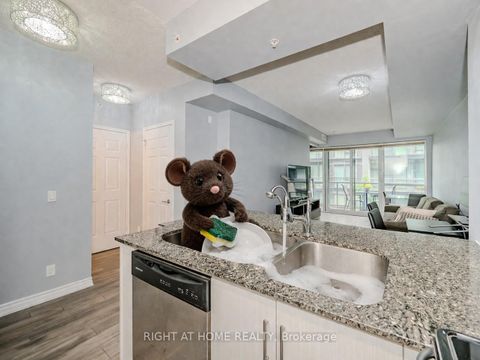 Photo 6 at 917 - 15 James Finlay Way, CFB, Toronto