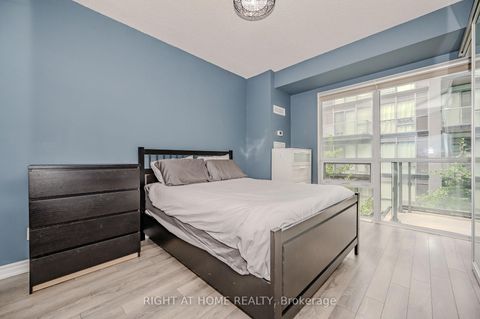 Photo 10 at 917 - 15 James Finlay Way, CFB, Toronto