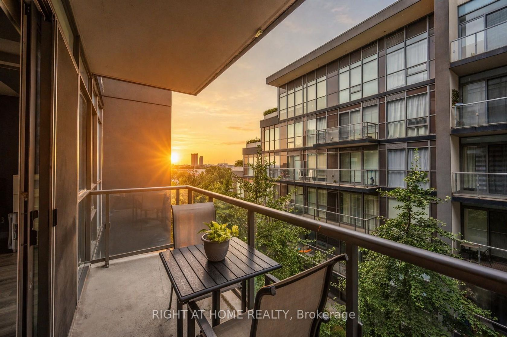 917 - 15 James Finlay Way, CFB, Toronto photo number 2