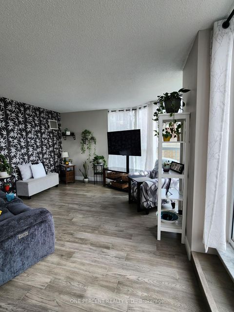 Photo 3 at 311 - 150 Dunlop Street E, City Centre, Barrie