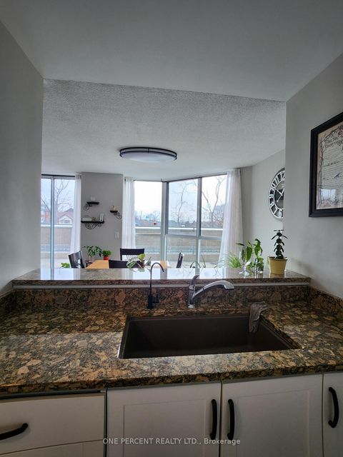 Photo 7 at 311 - 150 Dunlop Street E, City Centre, Barrie