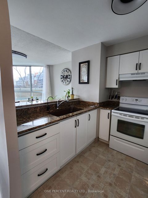 Photo 8 at 311 - 150 Dunlop Street E, City Centre, Barrie